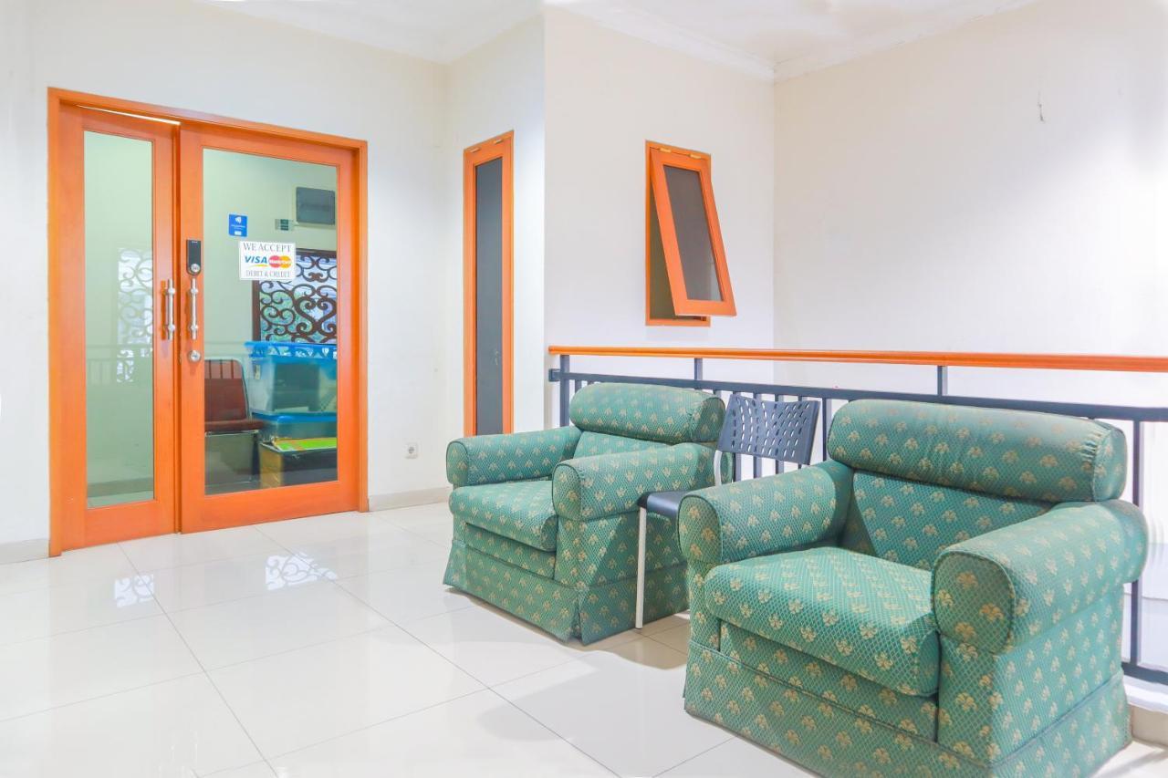 OYO 2196 Ss Homes Jacarta Exterior foto