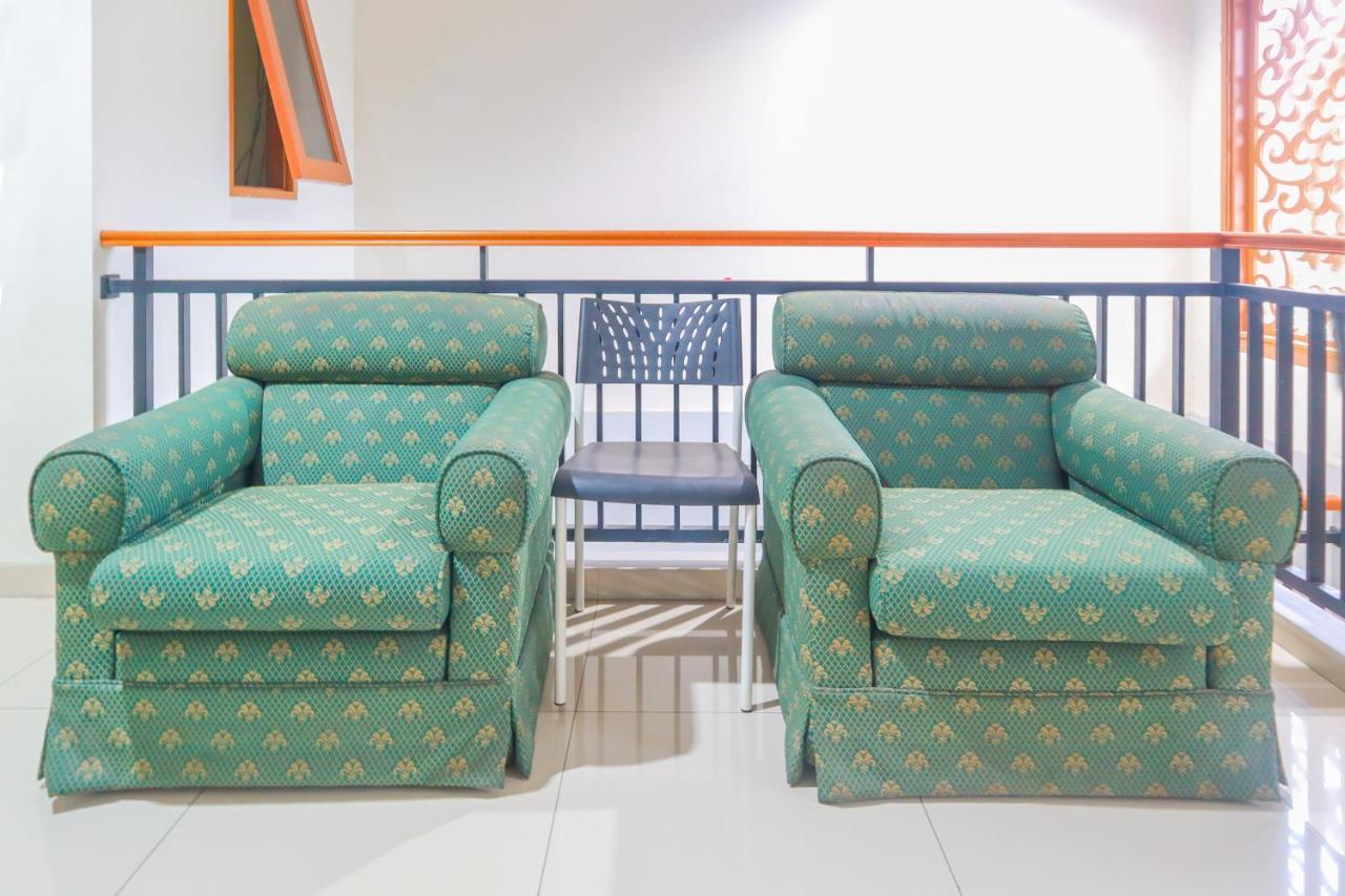 OYO 2196 Ss Homes Jacarta Exterior foto