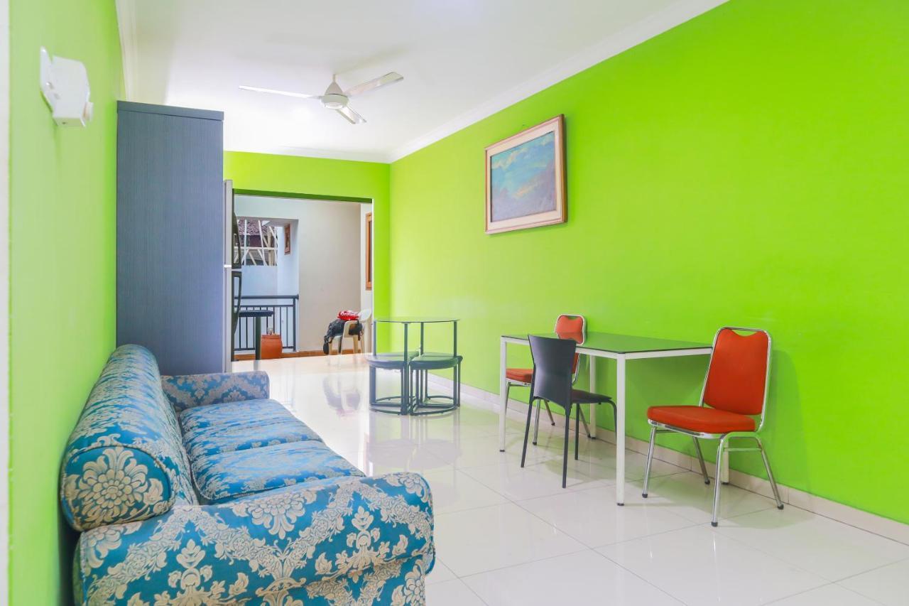 OYO 2196 Ss Homes Jacarta Exterior foto